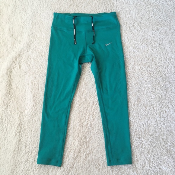 Nike Pants - Nike Running Capri Pants